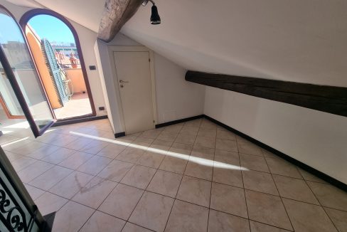 20241122_122210_resized