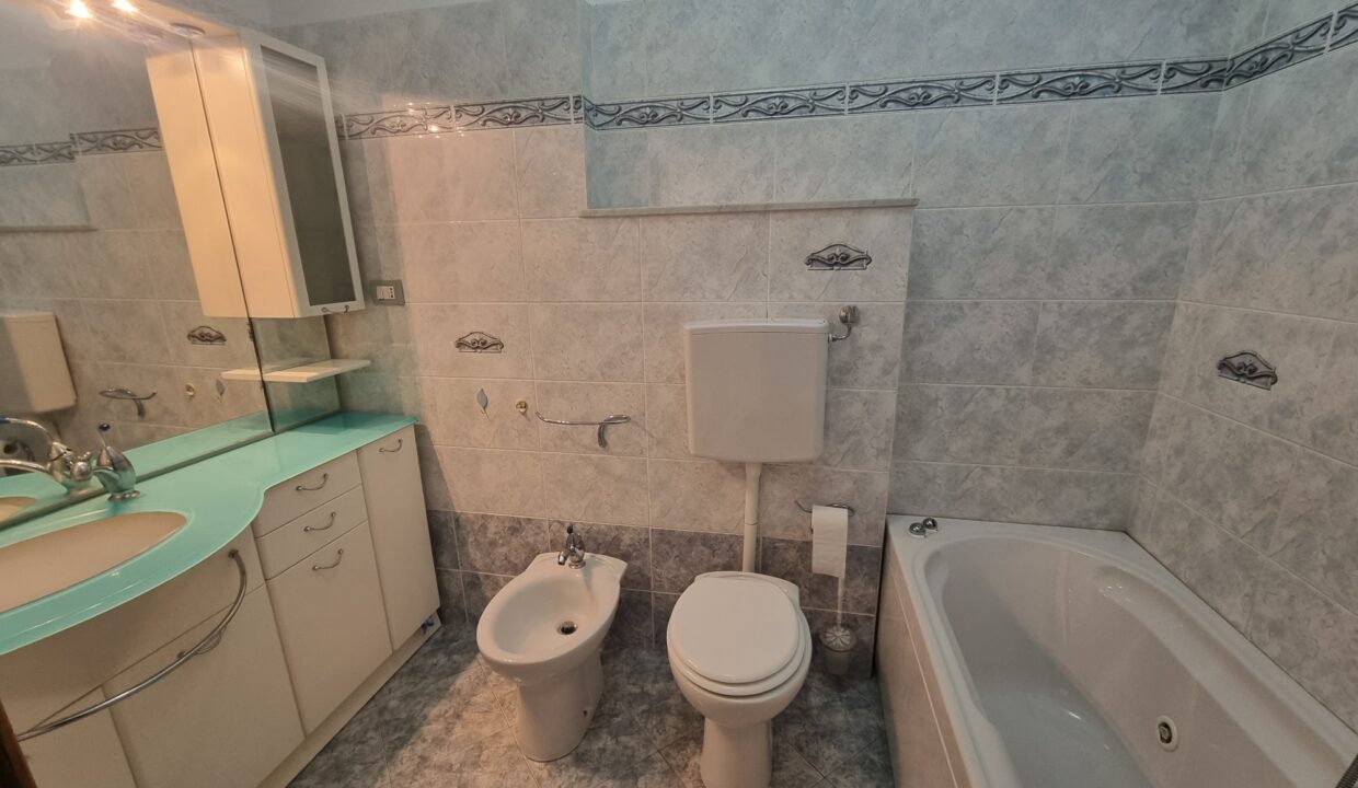 20251202_101104_resized