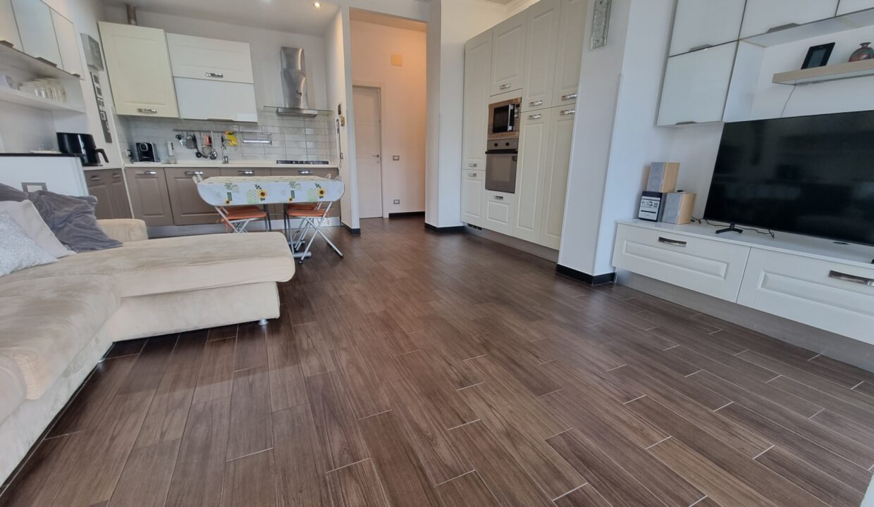 20260103_150221_resized